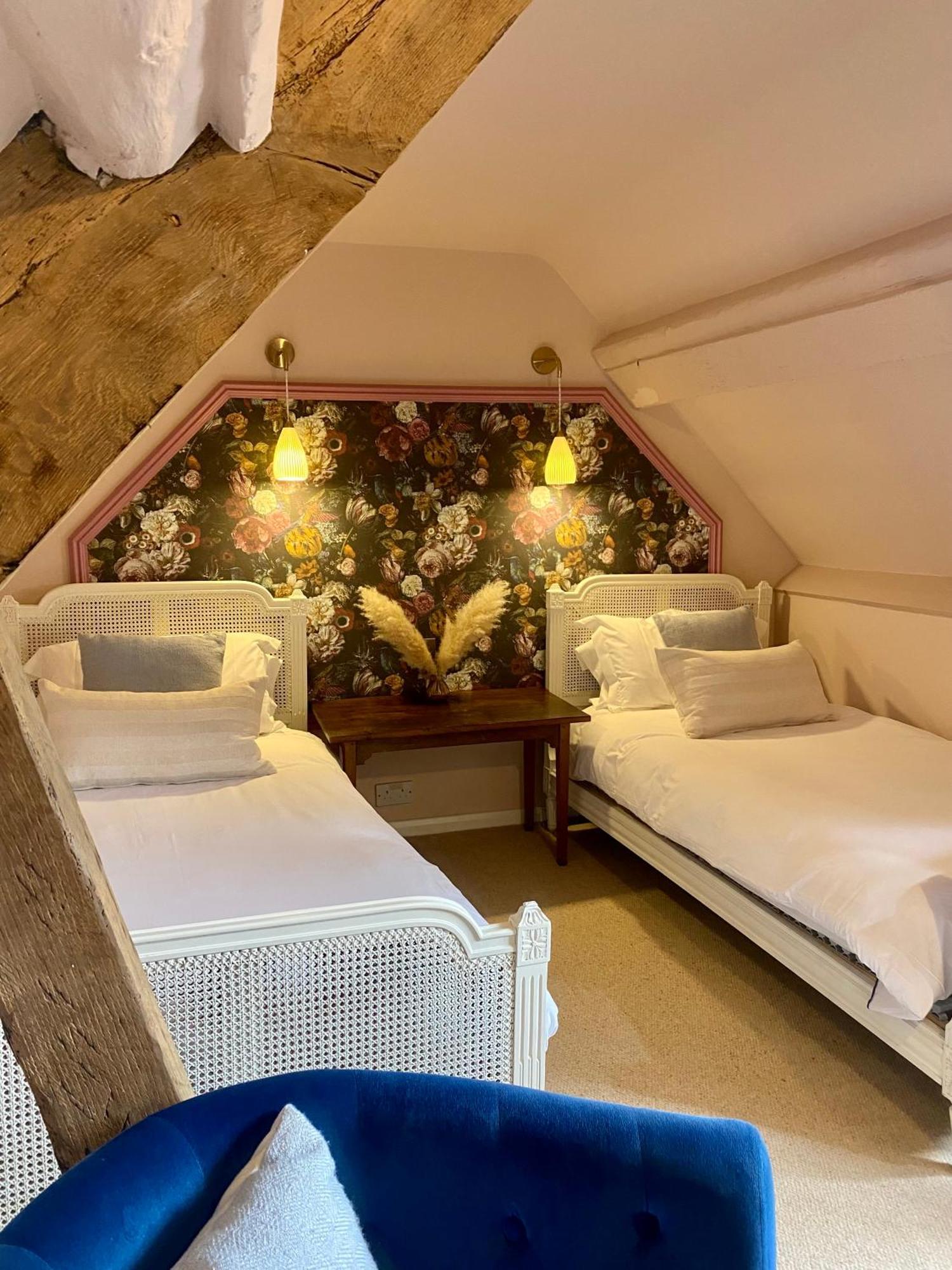 Three Cocks Hotel Брекон Экстерьер фото